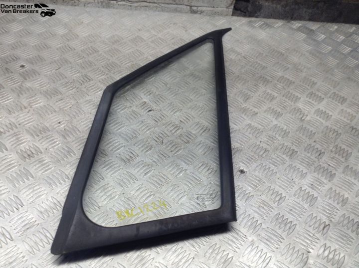 MERCEDES SPRINTER 2016 N/S PASSENGER SIDE 1/4 FIXED GLASS - Doncaster ...