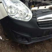 VAUXHALL COMBO 2018 COMPLETE FRONT BUMPER (GOOD CONDITION) 4