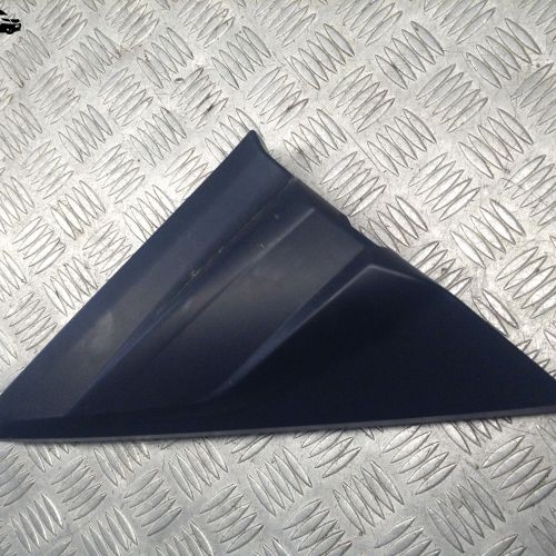 FORD TRANSIT CUSTOM 2014 O/S DRIVERS SIDE TRIANGLE PLASTIC COVER 1