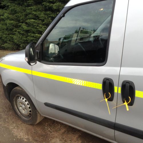VAUXHALL COMBO / DOBLO 2018 N/S PASSENGER DOOR COMPLETE WITH GLASS
