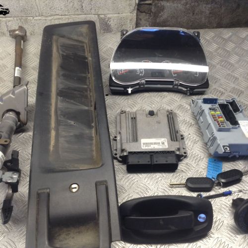 VAUXHALL COMBO/DOBLO 2018 1.6 DIESEL COMPLETE ECU/LOCK KIT VERY COMPLETE 55283465/0281033463