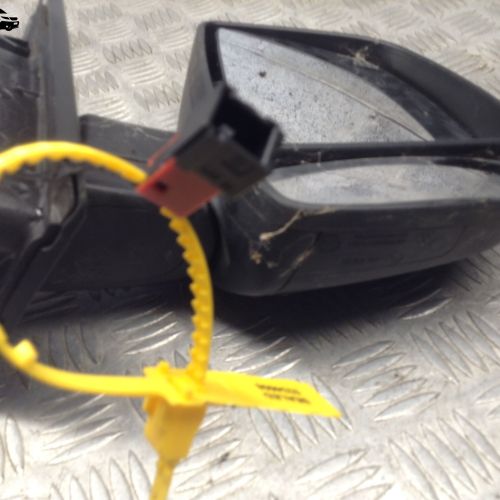 FIAT DOBLO/COMBO 2018 O/S MANUAL DOOR MIRROR/WITH REPEATER