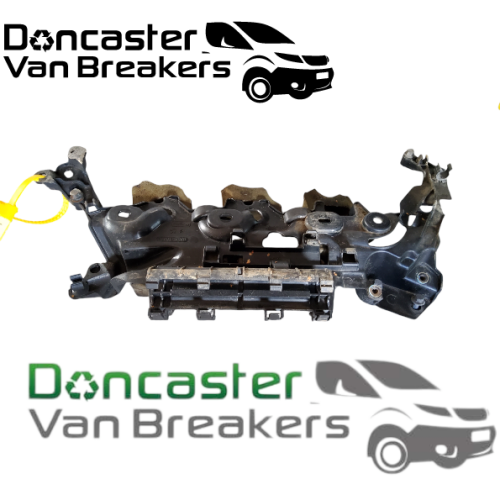 PEUGEOT BOXER / RELAY 2.0 DW10 2019 FUEL PIPE HOLDER (TOP OF ENGINE) 9808843180 1