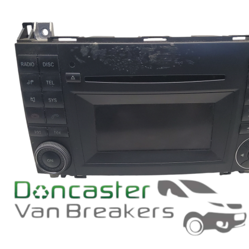 MERCEDES SPRINTER STEREO HEAD UNIT / CD PLAYER A1699002000 1