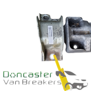 PEUGEOT BOXER / RELAY MANUAL GEARBOX MOUNT 01393896080 1