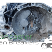 PEUGEOT BOXER / RELAY 2.2 206P20 6 SPEED MANUAL GEARBOX SPARES OR REPAIRS NOT USED PARTS NOT WORKING HOLE IN SIDE DUE TO DRIVE SHAFT IMPACT