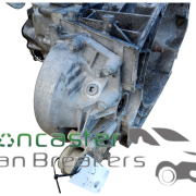 PEUGEOT BOXER / RELAY 2.2 206P20 6 SPEED MANUAL GEARBOX SPARES OR REPAIRS NOT USED PARTS NOT WORKING HOLE IN SIDE DUE TO DRIVE SHAFT IMPACT