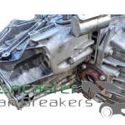 PEUGEOT BOXER / RELAY 2.2 206P20 6 SPEED MANUAL GEARBOX SPARES OR REPAIRS NOT USED PARTS NOT WORKING HOLE IN SIDE DUE TO DRIVE SHAFT IMPACT