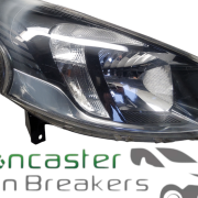 VAUXHALL VIVARO / TRAFFIC 1.6 2016 O/S DRIVERS HEADLIGHT 260108099R