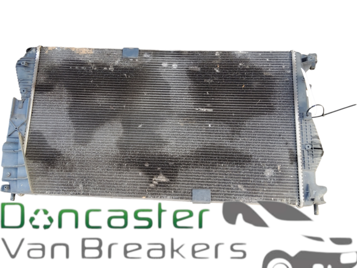 RENAULT TRAFFIC / VIVARO 2013 RADIATOR - Doncaster Van Breakers - Van ...
