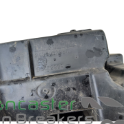 RENAULT TRAFFIC / VAUXHALL VIVARO 2017 FUSE BOX HOLDER GM98452999