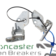 PEUGEOT BOXER / RELAY 2018 2.0 DW10 O/S FRONT DOOR HINGES