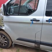 FORD TRANSIT CUSTOM 2023 N/S FRONT DOOR COMPLETE (MINUS MIRROR)