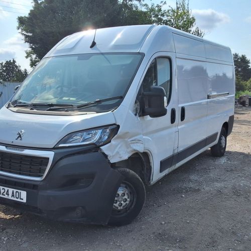 JUST IN FOR BREAKING - PEUGEOT BOXER 2024 ONLY 1800 MILES
