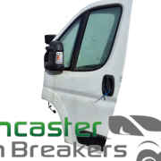 PEUGEOT BOXER/RELAY 2020 N/S PASSENGERS DOOR IN WHITE MIRROR CRACKED SEE IN PHOTOS