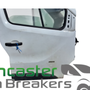 RENAULT TRAFFIC/VIVARO 2017 O/S FRONT DRIVERS DOOR IN WHITE