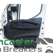 IVECO DAILY 2017 O/S DRIVERS FRONT DOOR IN WHITE