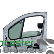 RENAULT TRAFFIC/VIVARO 2017 O/S FRONT DRIVERS DOOR IN WHITE