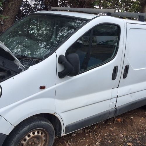 JUST IN FOR BREAKING - VAUXHALL VIVARO 2008 2.0CDTI M9R780 6 SPEED