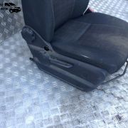 MERCEDES SPRINTER 2015 O/S/F DRIVERS SEAT (NEEDS RECOVERING) RIPPED