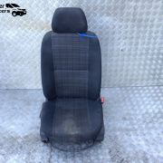 MERCEDES SPRINTER 2015 O/S/F DRIVERS SEAT (NEEDS RECOVERING) RIPPED