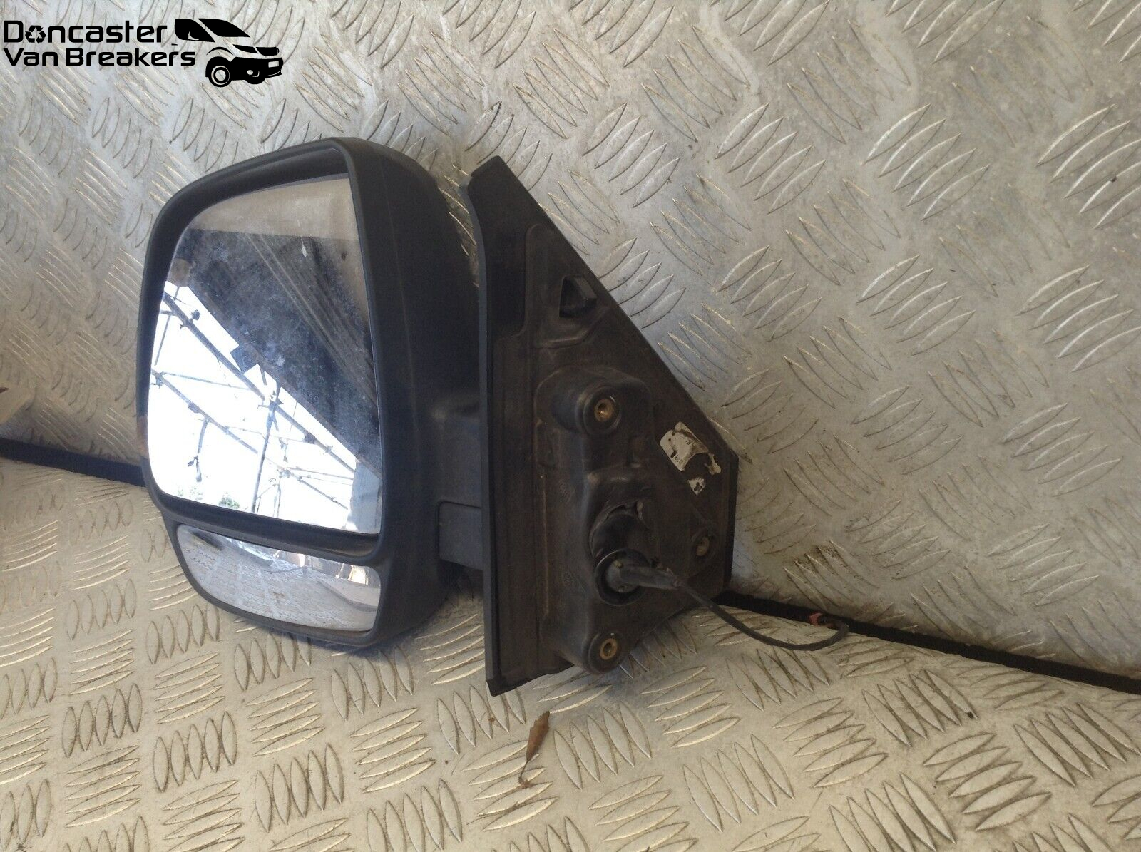 FIAT DOBLO 2015 N/S MANUALLY OPERATED DOOR MIRROR WITH INDICATOR