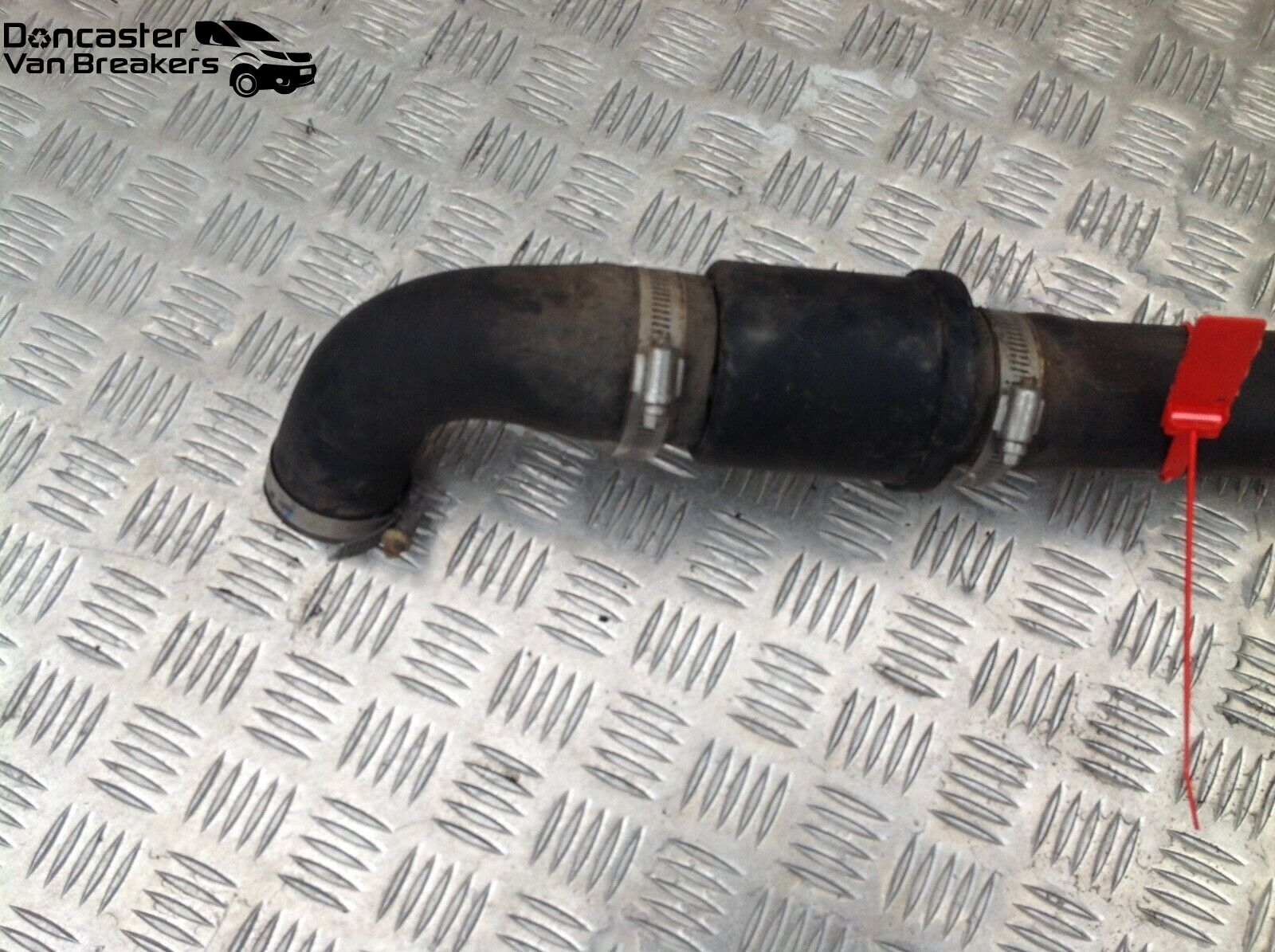 FORD TRANSIT CUSTOM 2.2 2015 FWD INTERCOOLER PIPE - Doncaster Van ...