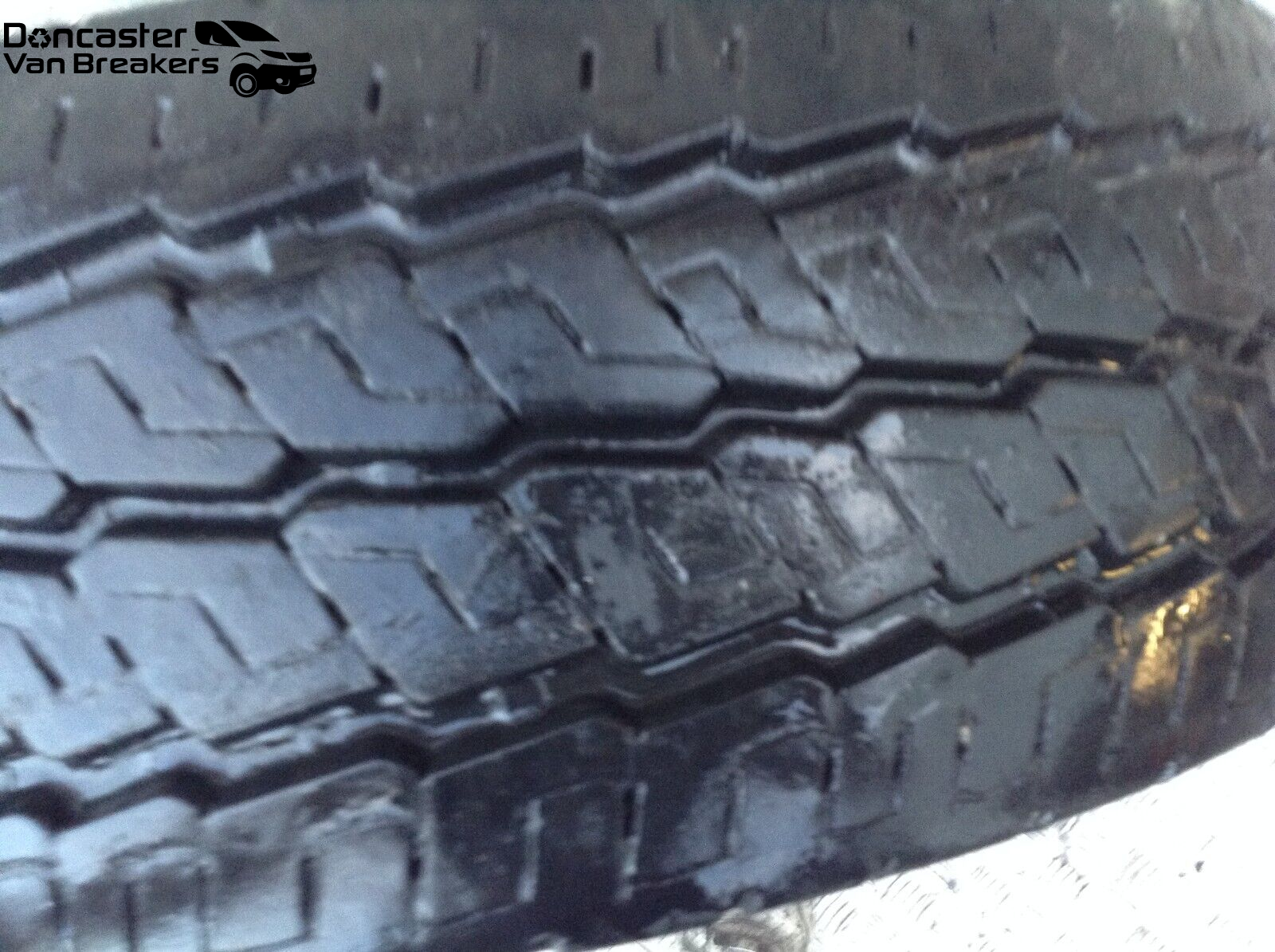 IVECO DAILY 35512 2005 STEEL WHEEL AND TYRE 225/17/R15C CONTINENTAL TYRE