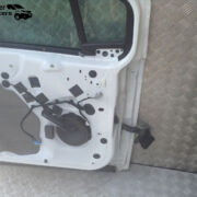 FORD COURIER 2017 N/S F DOOR COMPLETE WITH GLASS MOTOR AND MECHANISM