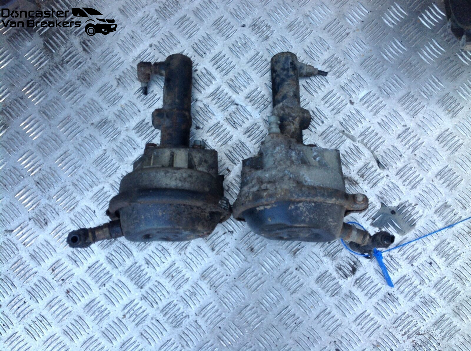 IVECO EUROCARGO 2016 PAIR OF BRAKE MASTER CYLINDERS