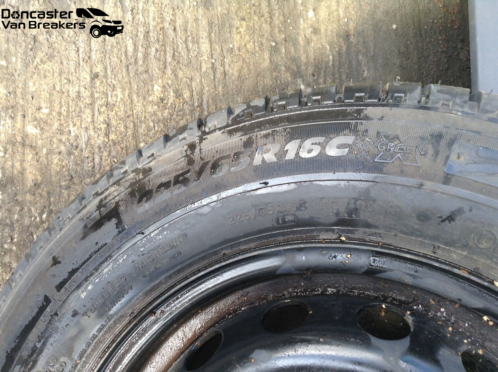 RENAULT MASTER / MOVANO 2018 MICHELIN TYRE 225/65/R16C 8200684598